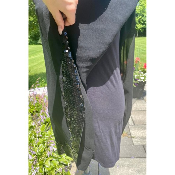 JB by Julie Brown Silk and Sequin Black One Shoulder Cape Dress Size 0 - Picture 7 of 15